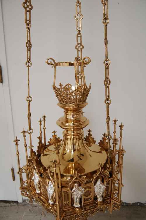   Worlds best Sanctuary Lamp w/12 Apostles + + chalice & vestment co