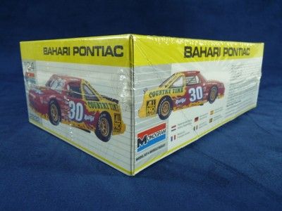 MONOGRAM 1990 BAHARI #30 PONTIAC MICHAEL WALTRIP  