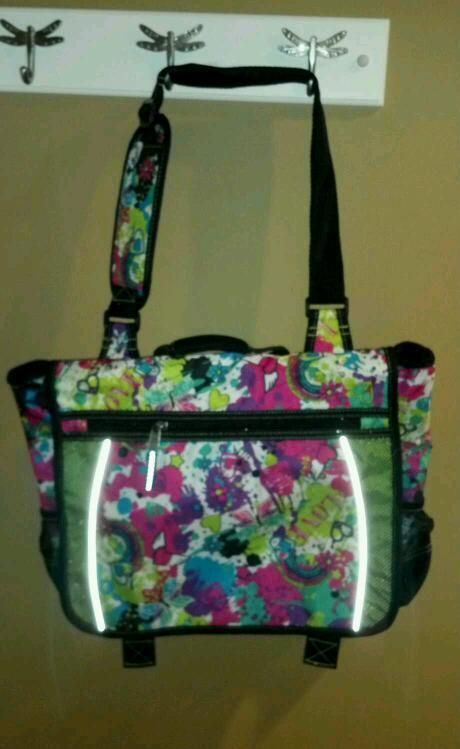 NEW TCP BUTTERFLY HEART PAINT SPLATTER MESSENGER BAG OVERNIGHT TOTE 