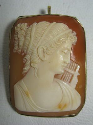 Cameo 18K Gold Pin Pendant Goddess of Music Calliope  