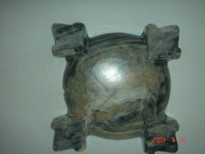 VINTAGE GRAY MARBLE ASHTRAY AZTECA ENGRAVED W/ LEGS  