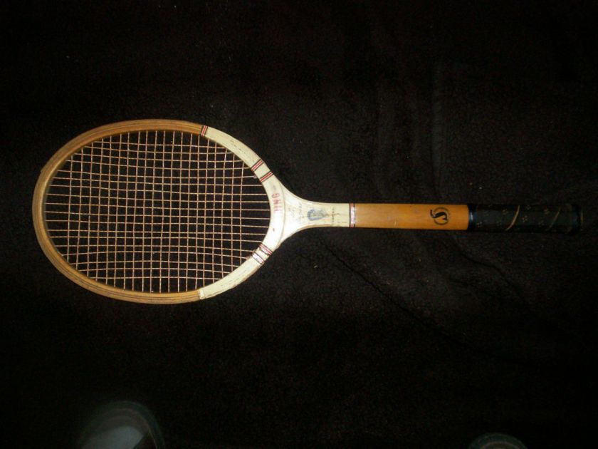 VINTAGE SPALDING PANCHO GONZALES TOURNEMENT WOOD RACQUET LEATHER GRIP 