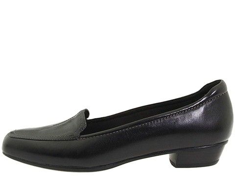 CLARKS TIMELESS WOMENS MOCCASIN SHOES ALL SIZES  