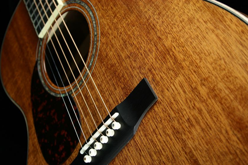 Lefty Guitars Only carries fine lefthanded acoustic and electric 