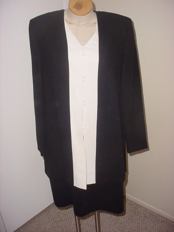 JONES NEW YORK BLACK & WHITE FAUX SUIT SIZE 14  