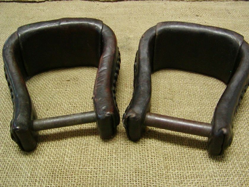 Vintage Leather & Wood Stirrups Antique Old Horse 6273  