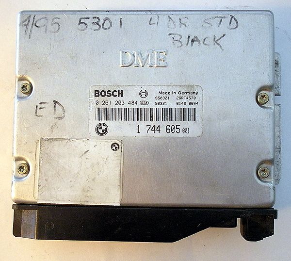 BMW e30 M42 318i DME ECU Engine Computer 0 261 200 175  