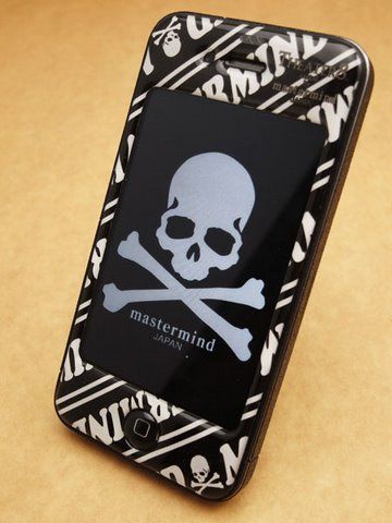 Mastermind Japan X Gizmobies iPhone 4 Skin   iestan mens A  