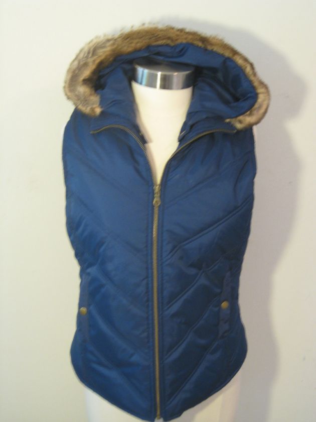 CASLON ROYAL BLUE PUFFER VEST W/DETACHABLE HOOD MED; KP  