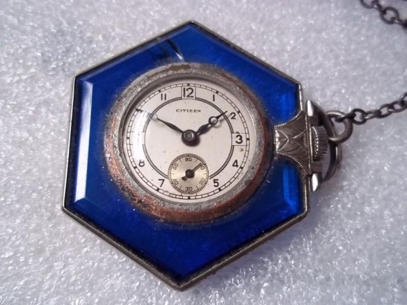 Citizen windup pendant watch. For restoration/parts.  