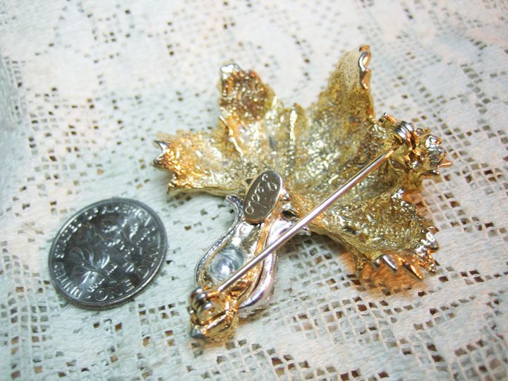 VTG. LEDO FANCY RHINESTONE PINEAPPLE BROOCH  