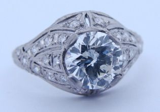 Ladies Platinum Art Deco Vintage Diamond Ring  