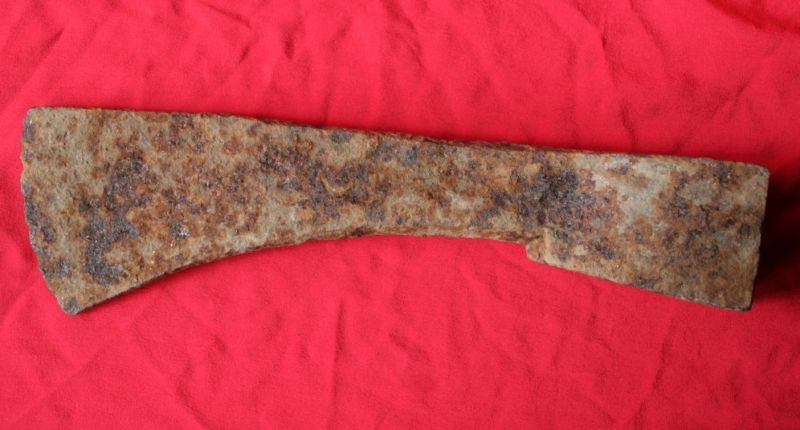 HEAVY CELTIC BATTLE IRON AXE HEAD.  