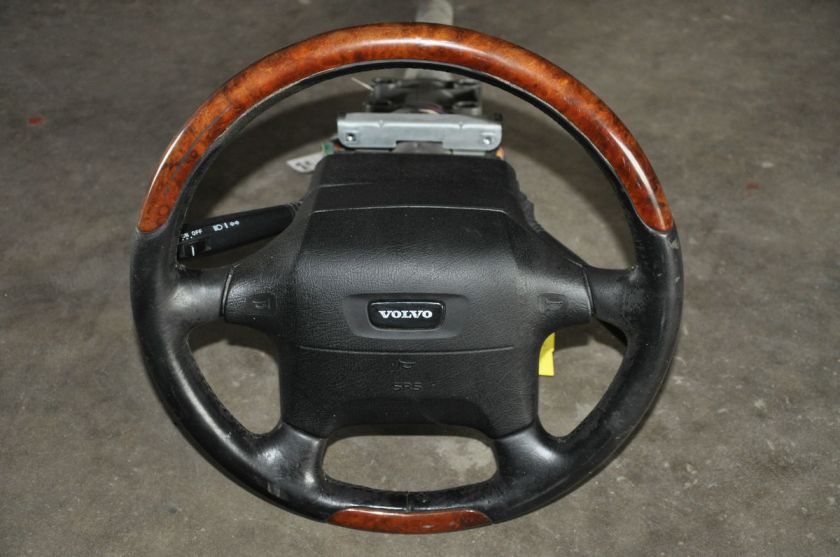 95 96 97 VOLVO S90 960 STEERING WHEEL COLUMN OEM  