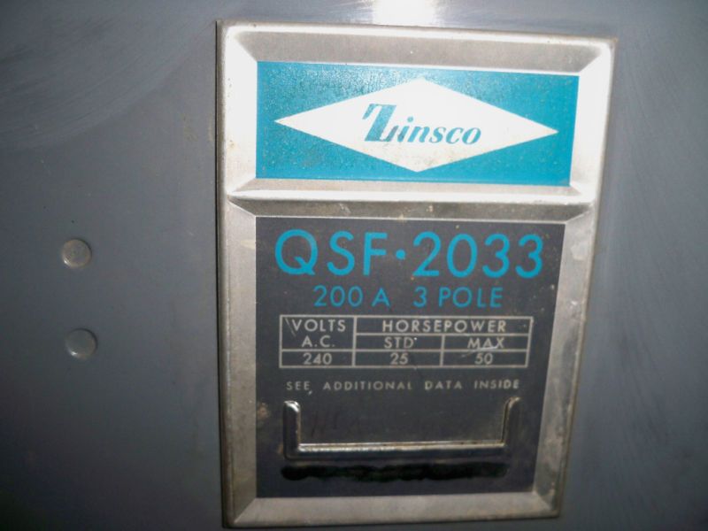 ZINSCO QSF2033 200A 3PH 240V FUSIBLE PANELBOARD SWITCH  