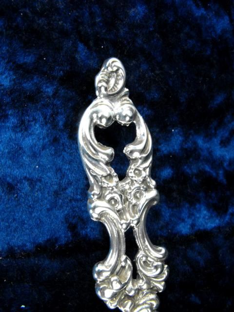 VINTAGE FANCY SILVERCRAFT STERLING SERVING SPOON  