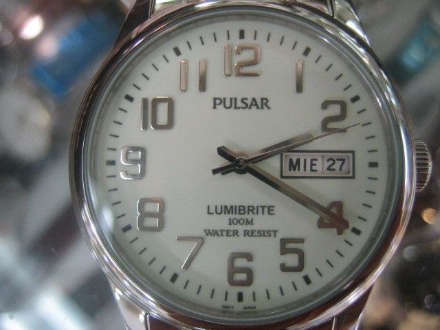 PULSAR MENS WATCH QUARTZ STAINLEESS STEEL LUMIBRITE ORIGINAL EDITION 