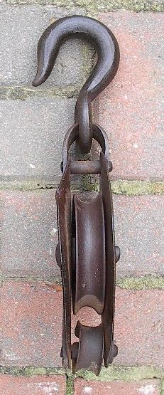 Vermont ANTIQUE BARN FARM Metal PULLEY TOOL  