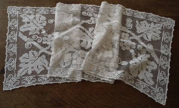 Vintage Filet Lace Lacis Table Runner Grapes & Leaves  