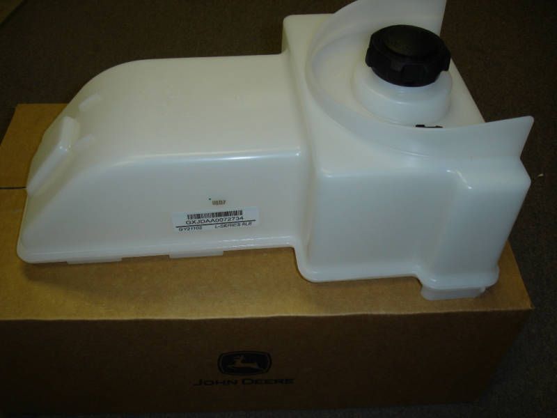 JOHN DEERE FUEL TANK 100 SERIES LAWN TRACTORS GY21102  