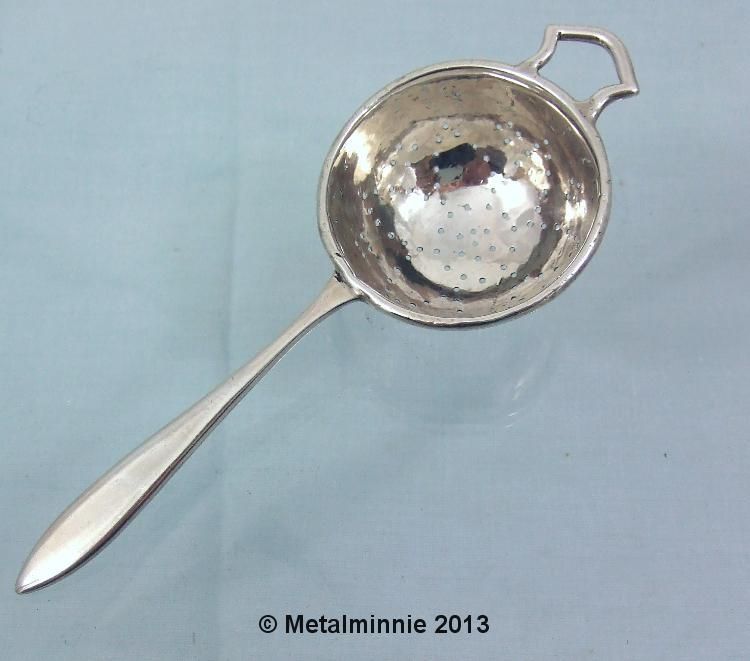 SOLID SILVER TEA STRAINER 1918 LEVI & SALAMAN  