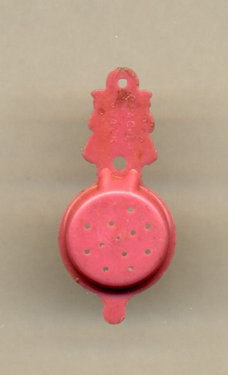 VINTAGE Cracker Jack Pink TEA STRAINER / SCOOP  